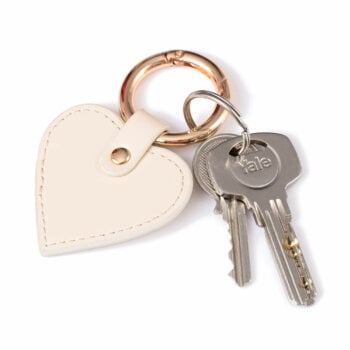 Breloc Ivory Heart Piele Naturalӑ